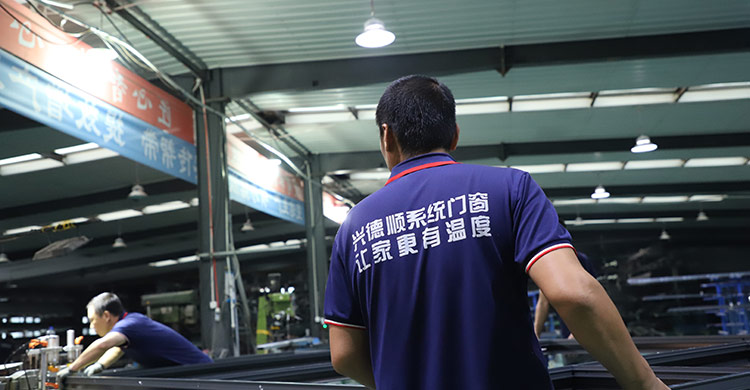 沈陽斷橋鋁門窗的環(huán)保優(yōu)勢：選用可持續(xù)材料與節(jié)能設(shè)計，助力綠色建筑與低碳生活